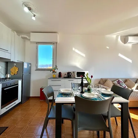 דירה In Relax & Comfort, With Balcony