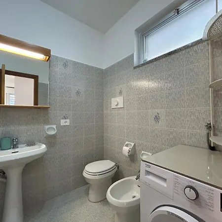 In Relax & Comfort, With Balcony Lavagna