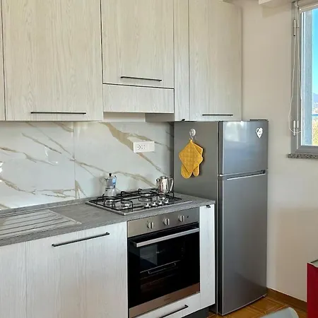 In Relax & Comfort, With Balcony Daire Lavagna