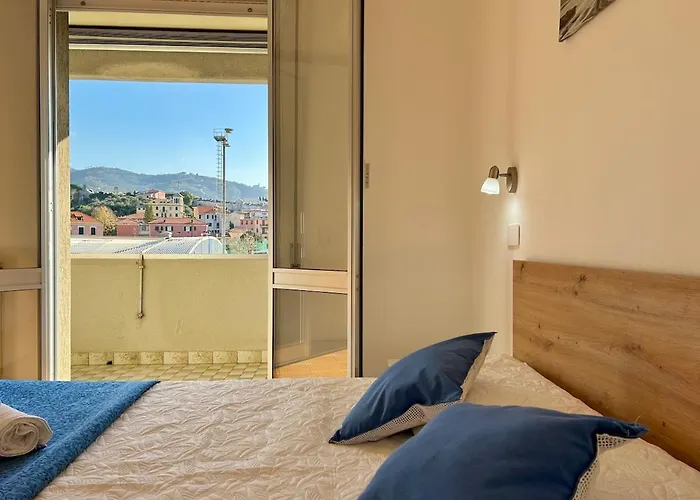 In Relax & Comfort, With Balcony Lejlighed